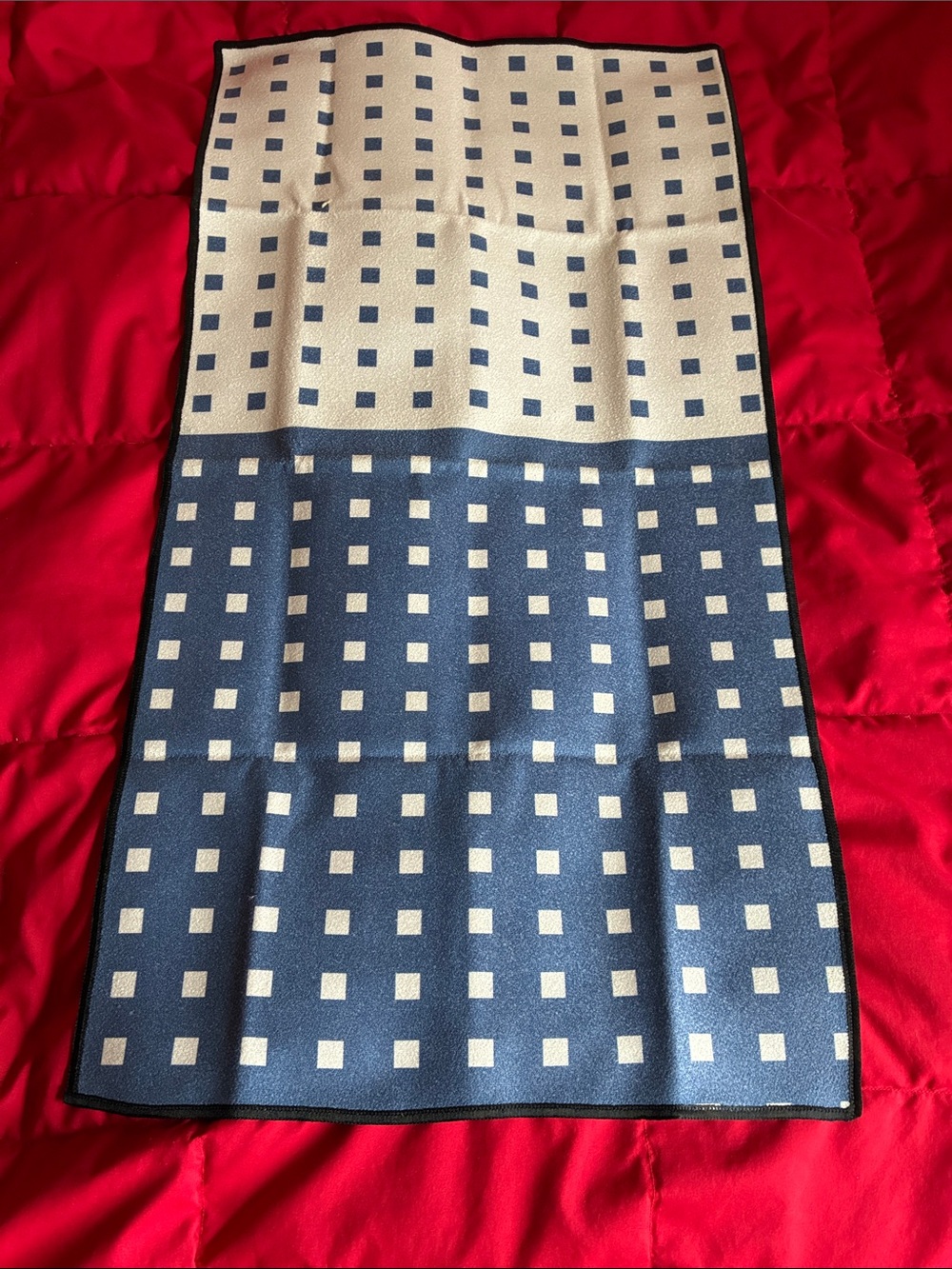 NWT Geometry Fitness Towel 16”x30”